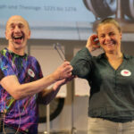 Michael Reimann & Teilnehmerin bei den Inspirationstagen von KAIROS